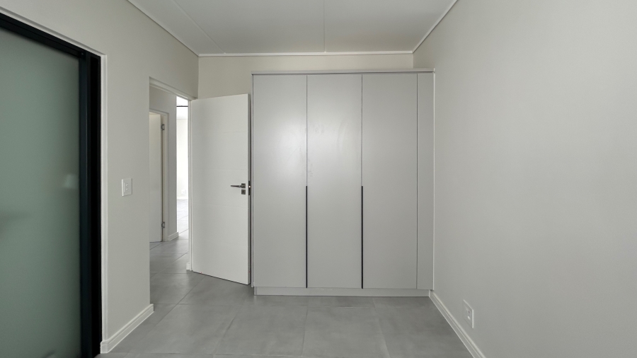 2 Bedroom Property for Sale in Sandown Western Cape